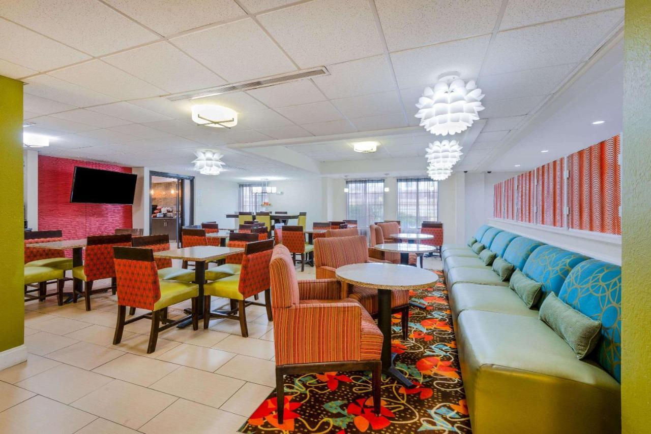 La Quinta Inn & Suites - New River Gorge National Park Summersville Ngoại thất bức ảnh